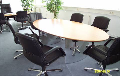 circon s-class - Bestseller: a classic meeting table for the executive suite