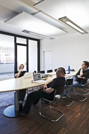 Artundweise Newport, Bremen - new creative work environment with ergonomic green bamboo desks, Feng Shui, True Light and acoustics